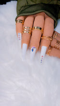 Load image into Gallery viewer, Bling White Press on Nails|NailzFirst
