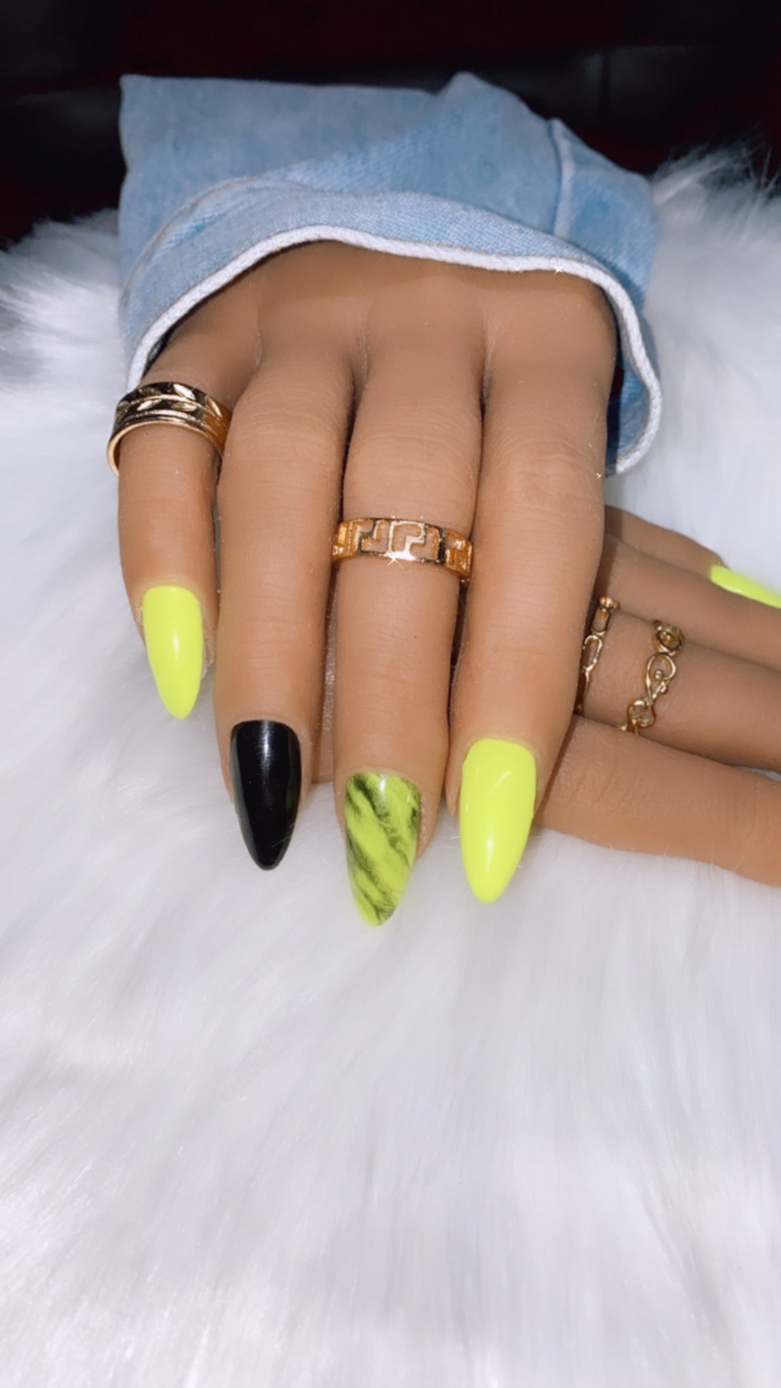 How to make yellow nail polish - Quora