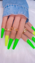 Load and play video in Gallery viewer, Lemon Lime Press on Nails|NailzFirst
