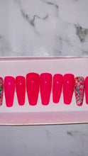 Load and play video in Gallery viewer, Pink Flower Press on Nails|NailzFirst
