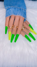 Load image into Gallery viewer, Lemon Lime Press on Nails|NailzFirst
