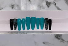 Load image into Gallery viewer, Light Blue Snakeskin Press on Nails|NailzFirst
