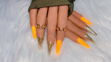 Load image into Gallery viewer, Yellow and Gold Glitter Press on Nails|Nailz First
